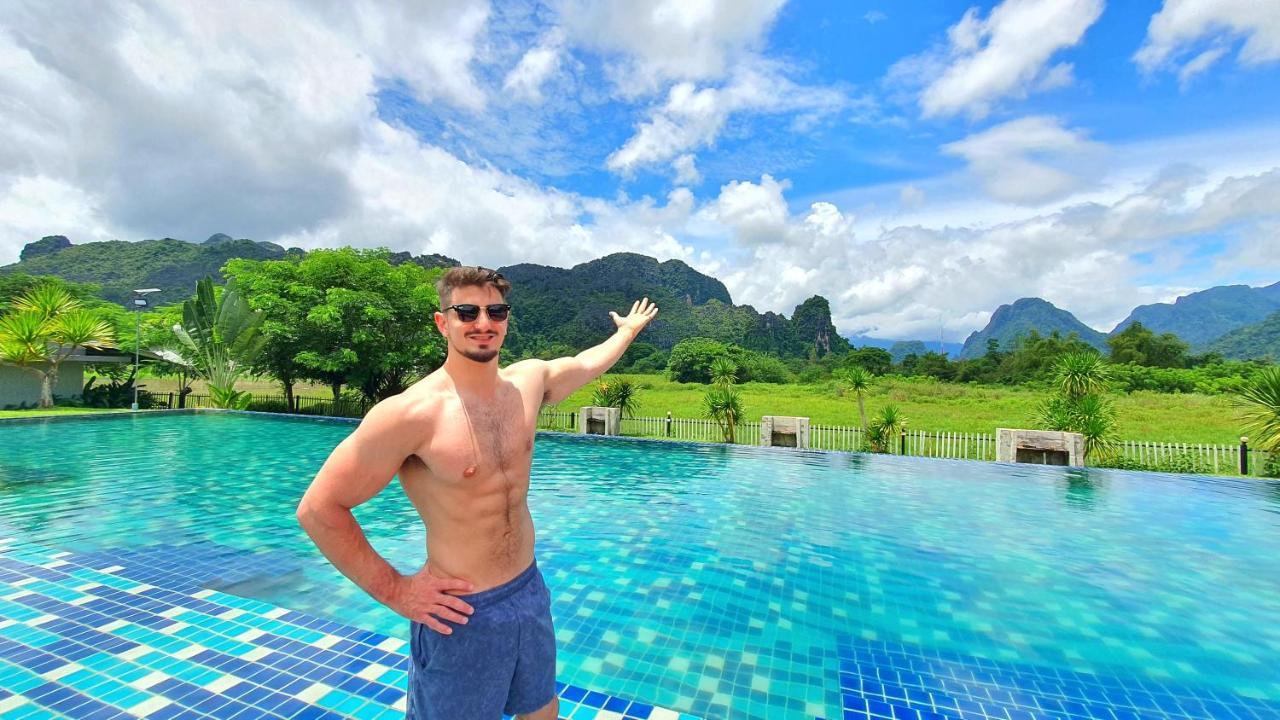 ลิษา แกรนด์ โอเต็ล Hotel วังเวียง ภายนอก รูปภาพ