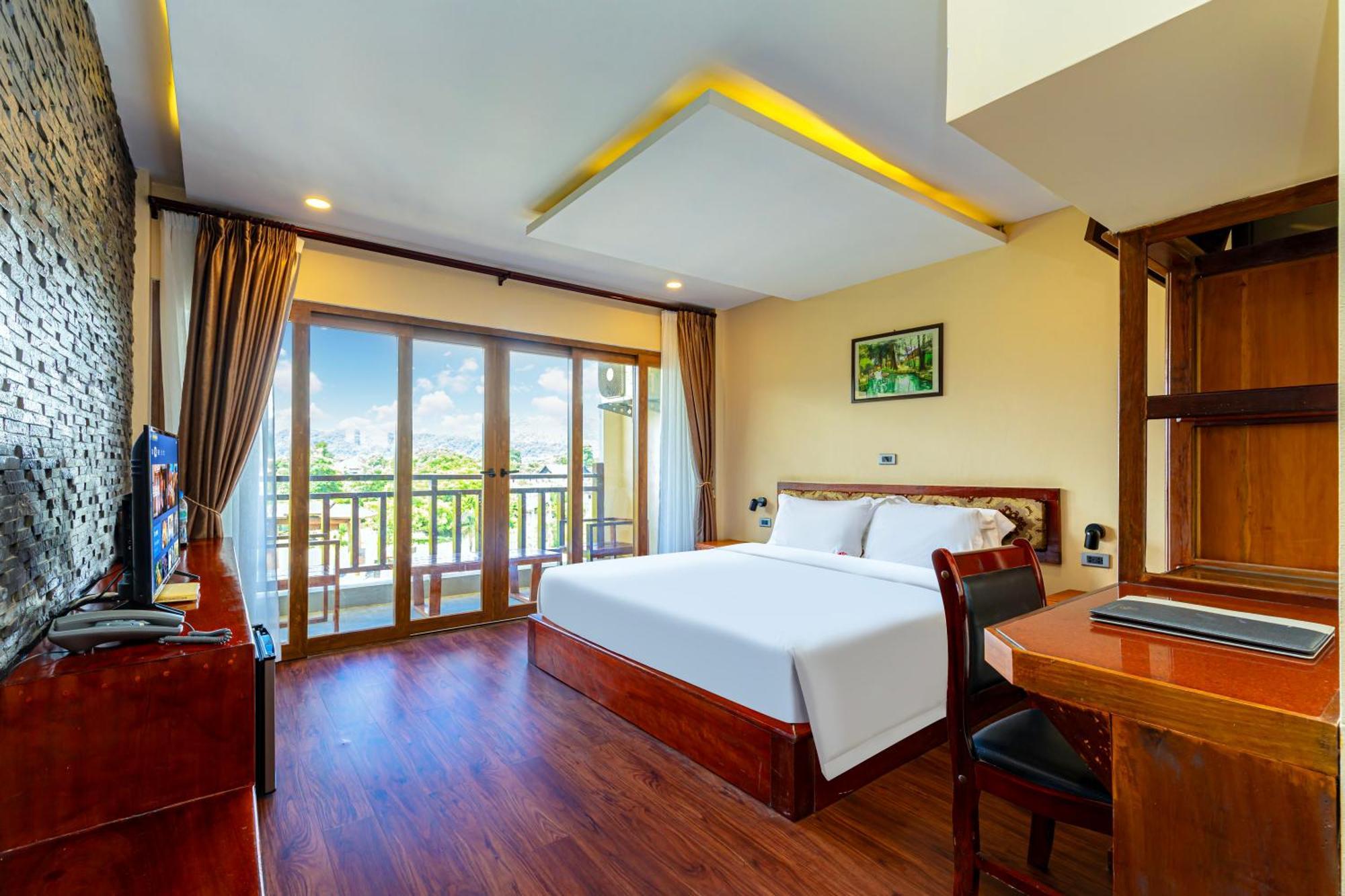 ลิษา แกรนด์ โอเต็ล Hotel วังเวียง ภายนอก รูปภาพ