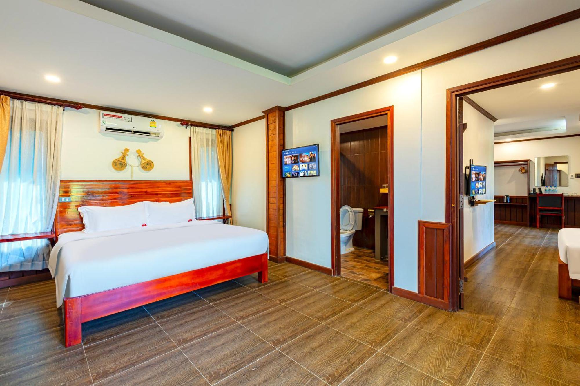 ลิษา แกรนด์ โอเต็ล Hotel วังเวียง ภายนอก รูปภาพ