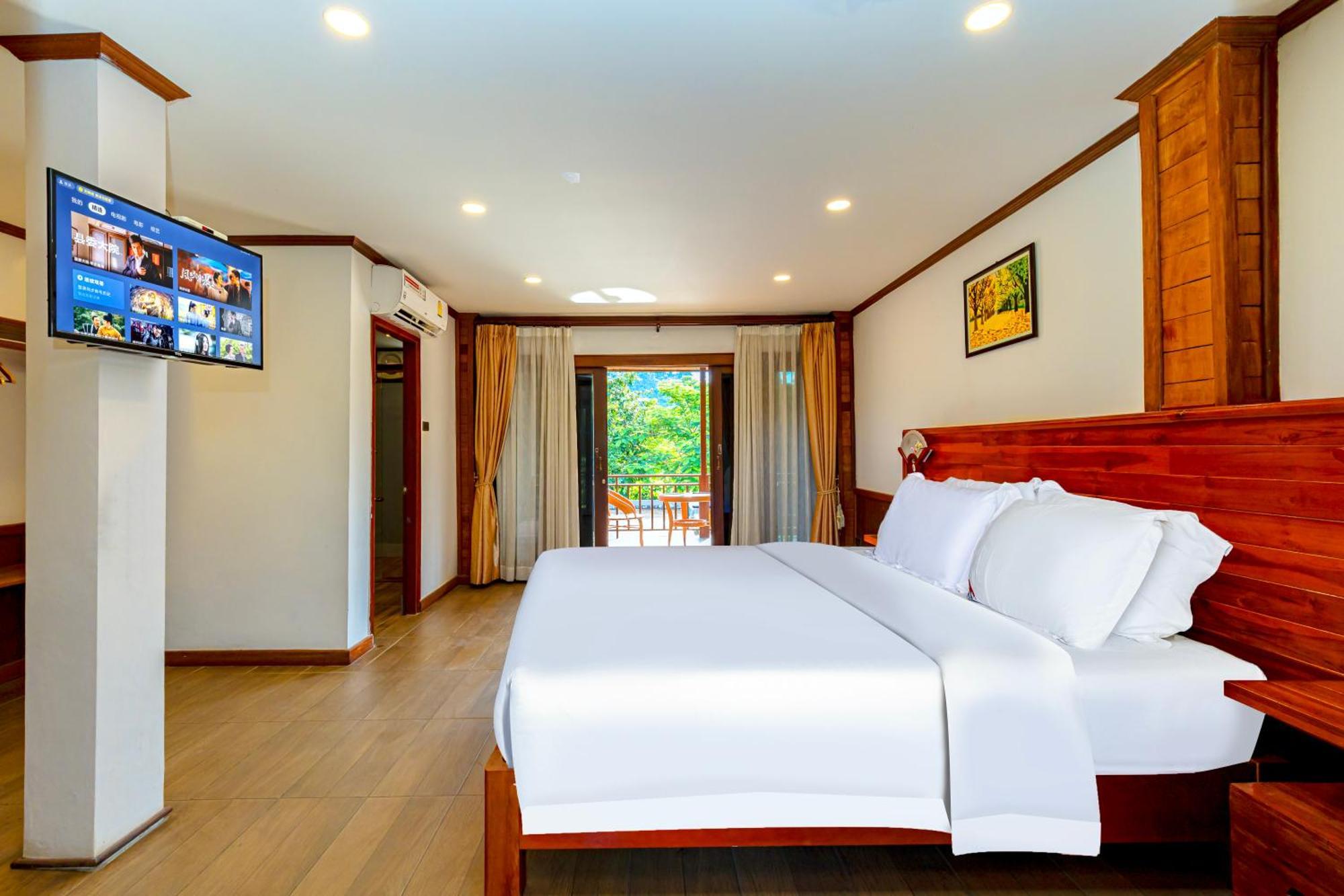 ลิษา แกรนด์ โอเต็ล Hotel วังเวียง ภายนอก รูปภาพ