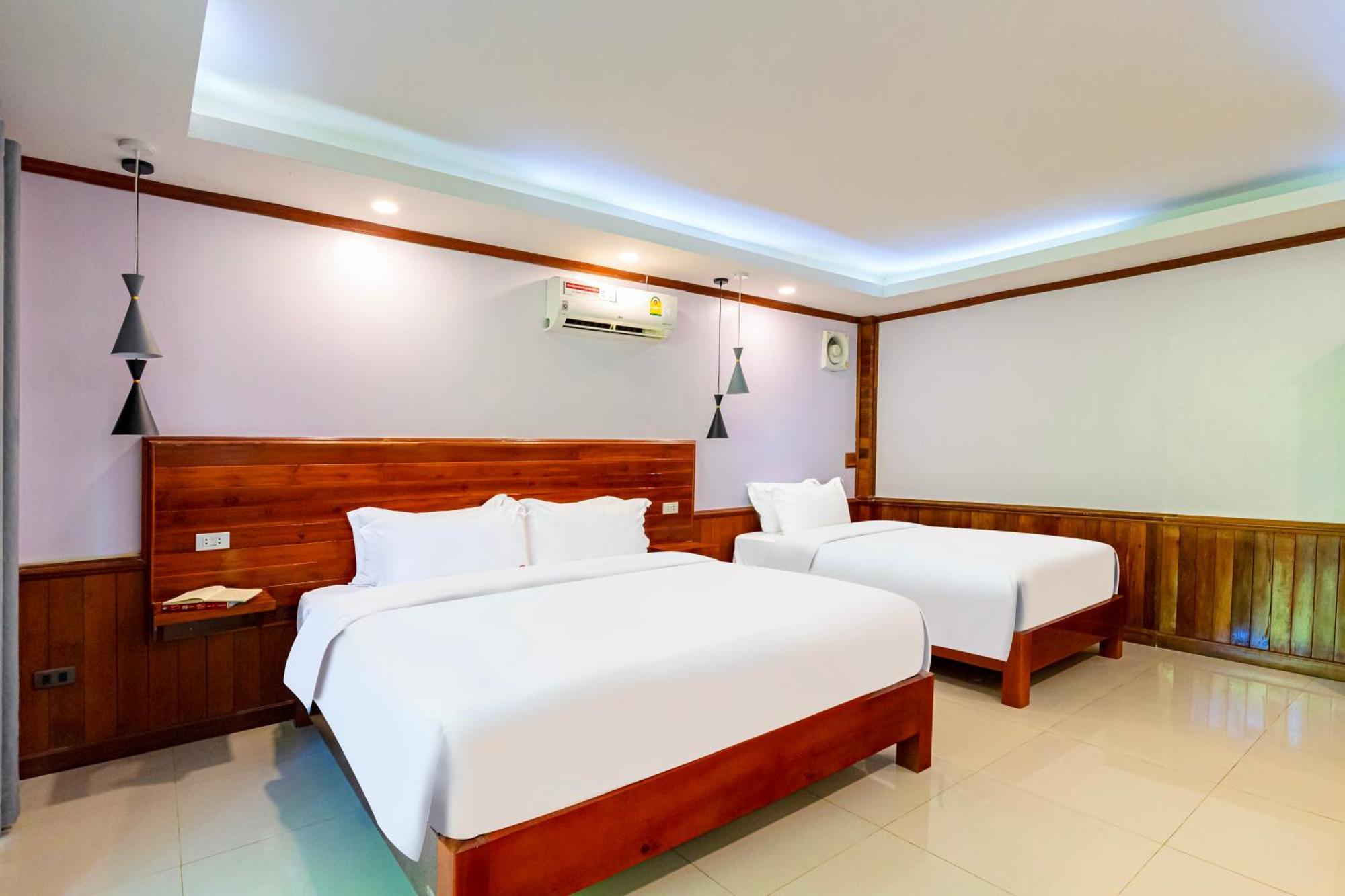 ลิษา แกรนด์ โอเต็ล Hotel วังเวียง ภายนอก รูปภาพ